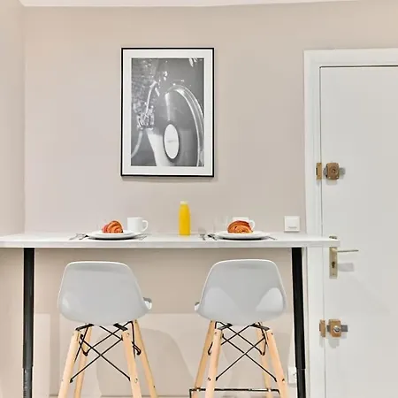 Studio Au Coeur Du Quartier Sentier Apartment *